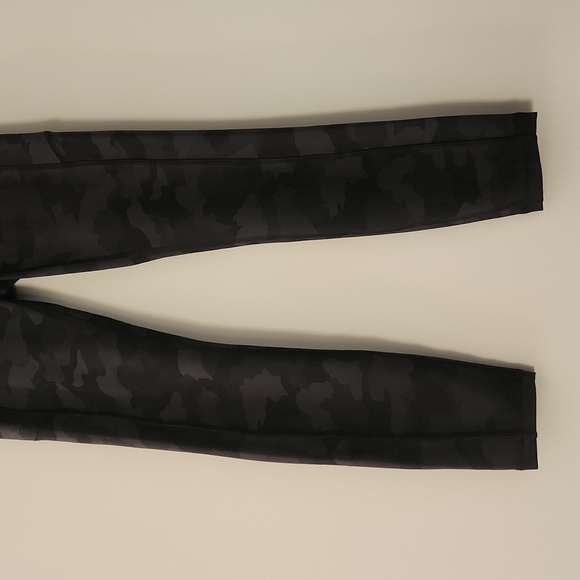 Lululemon Invigorate High Rise Tight 25" Size 4 Incognito Camo Multi Grey - Picture 8 of 11